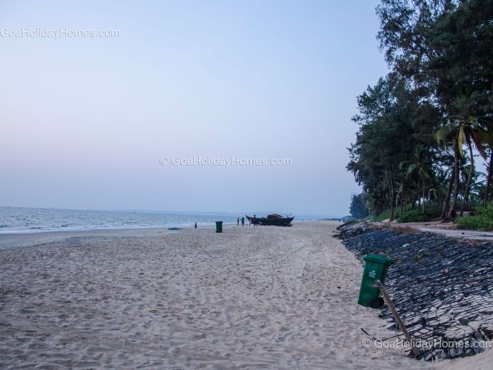 Sernabatim Beach in Goa